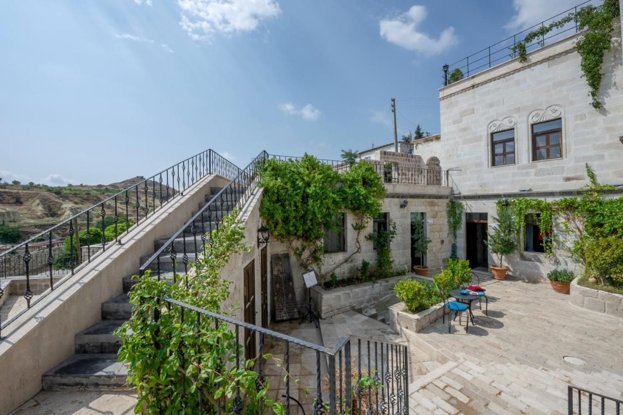 Sinasos Palace Cave Hotel Ürgüp Eksteriør billede